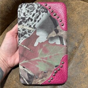 GUC pink/camo wallet